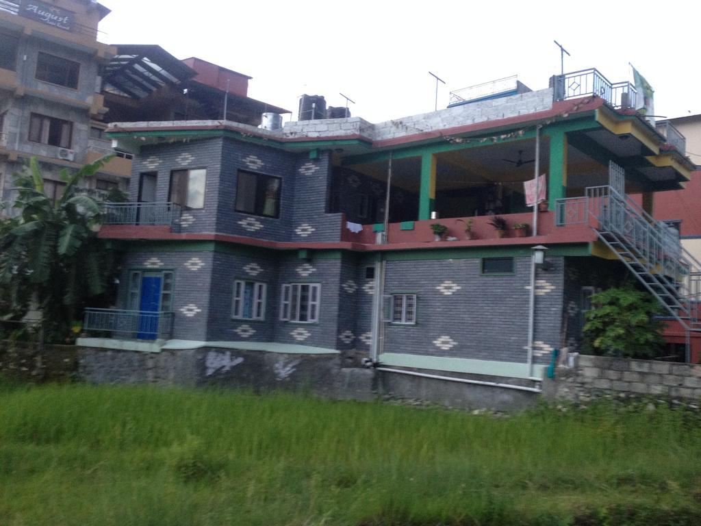 Bishnu Homestay Pokhara Exterior foto