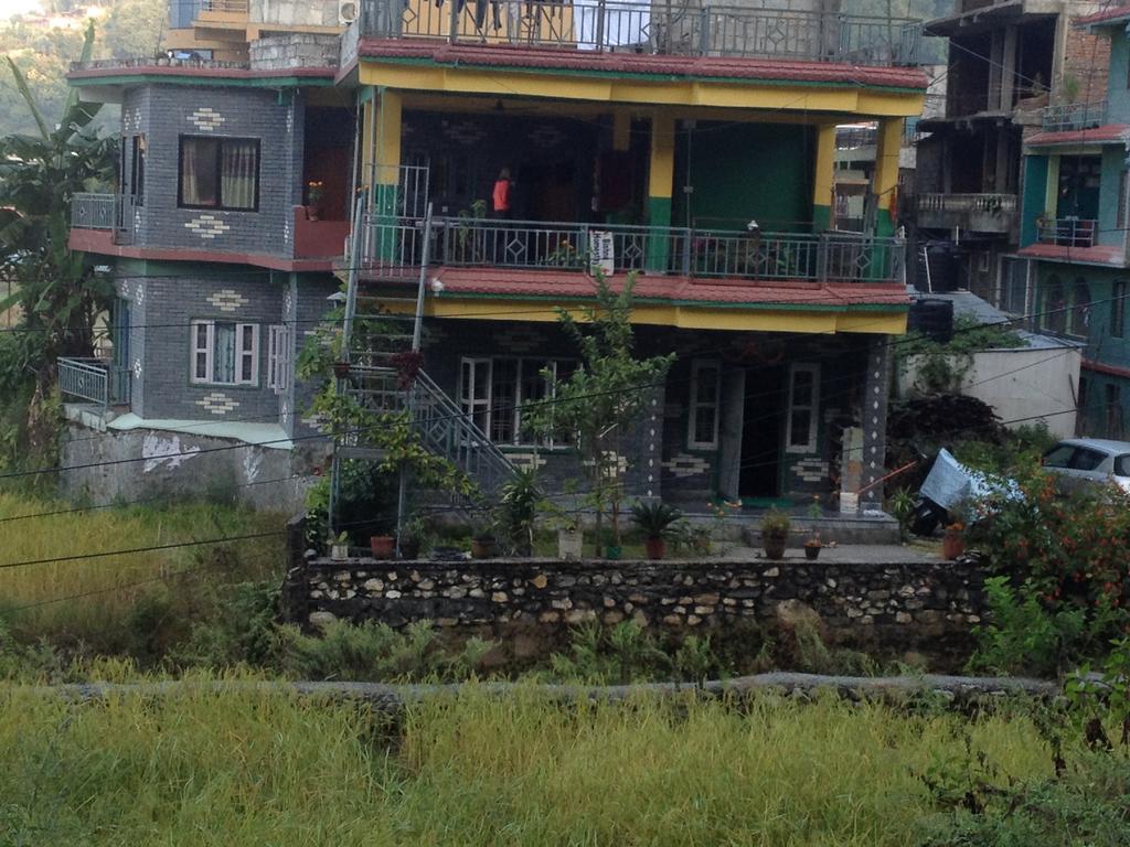 Bishnu Homestay Pokhara Exterior foto